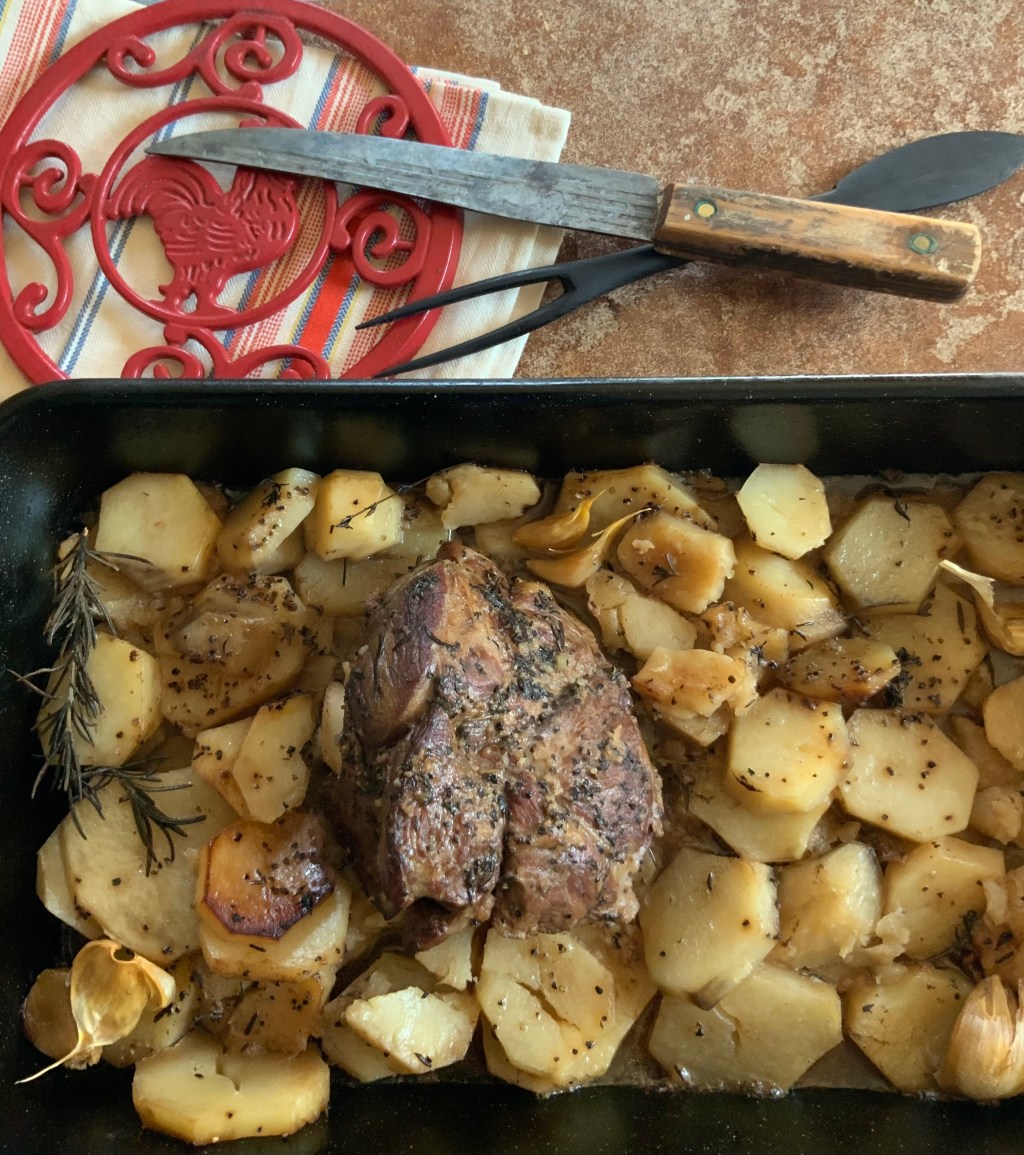Gigot d’agneau façon boulangère ~ Leg of lamb, boulangère-style