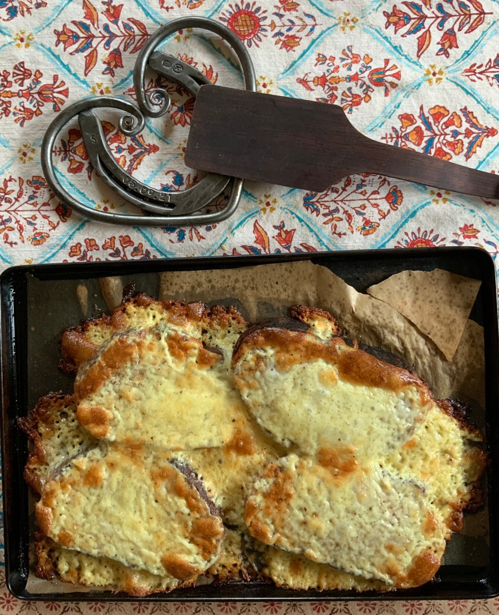 Käseschnitten Schweizer Art ~ Cheese toasts Swiss style with white wine and Gruyère